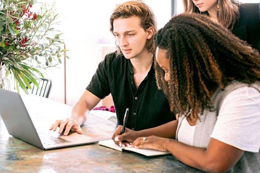 https://entrepreneursstories.co.uk/